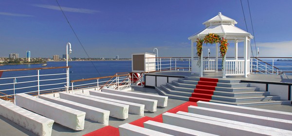 Se marier sur le Queen Mary Long Beach Californie