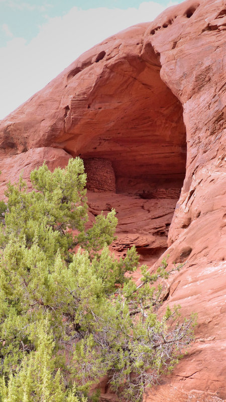 Honeymoon Arch, Backcountry Tour Monument Valley
