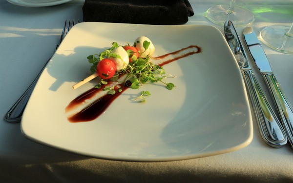 Bateaux New York dîner-croisière mise en bouche