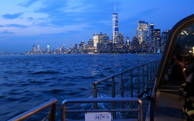 Bateaux New York dîner-croisière VIP