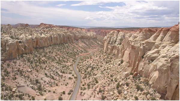 Paysages de l'Ouest américain filmés par un drone