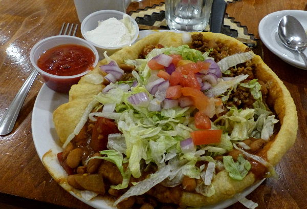 Le Navajo Taco de Suzie Yazzie - The View Restaurant, Monument Valley