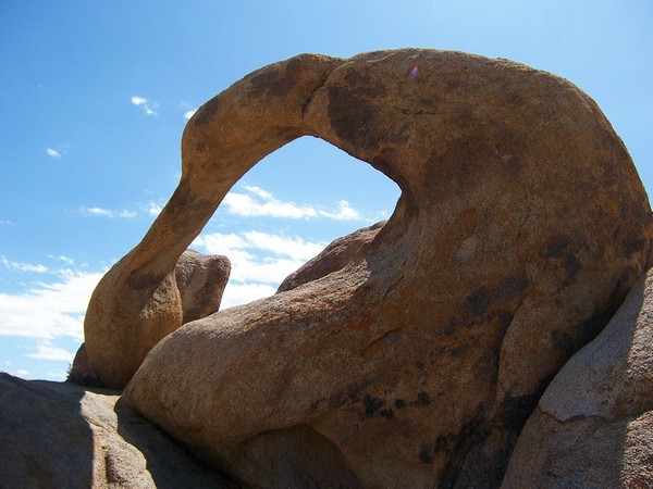 Arch Trail Walk Alabama Hills