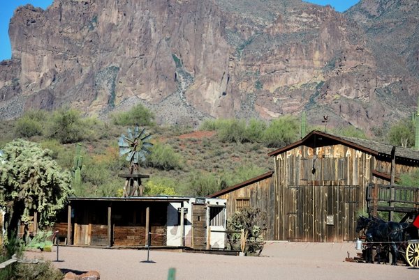 Apacheland Barn