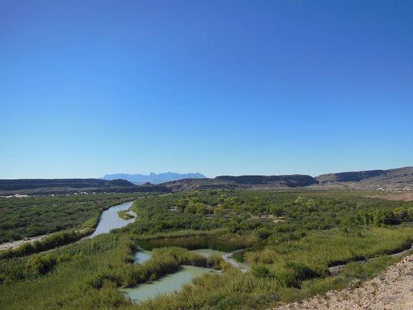 Les méandres verdoyants du Río Grande