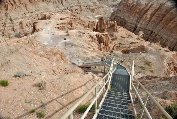 Miller Point Trail Cathedral Gorge SP Nevada