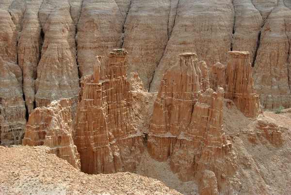 Hoodoos Miller Point Trail Cathedral Gorge SP Nevada