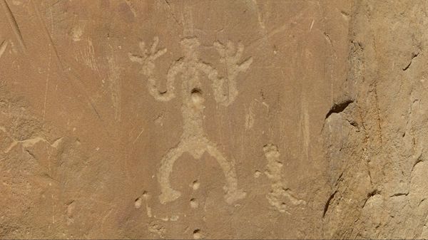 Sur le Petroglyph Trail Chaco Culture NHP