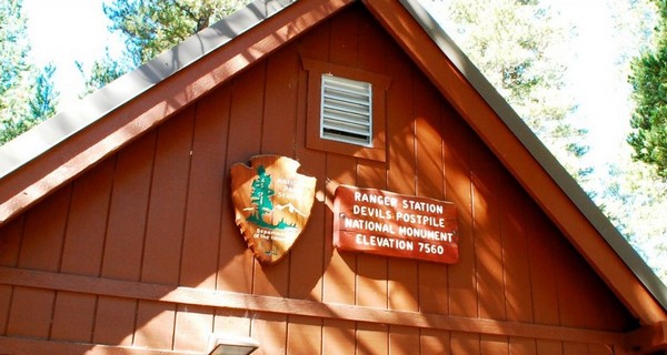 Ranger station Devils Postpile