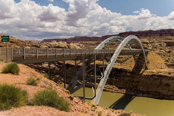 Hite Crossing