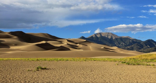 Les Sangre de Cristo Mountains Great Sand Dunes Colorado