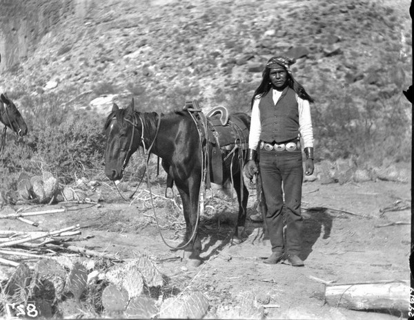 Jeune indien havasupai en 1899