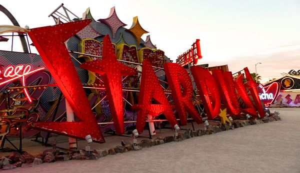 Enseigne stardust illuminée Neon Museum Las Vegas