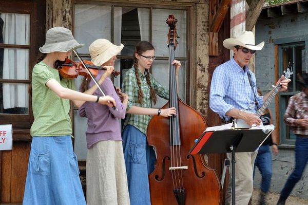Festival Banjo Paramount Ranch