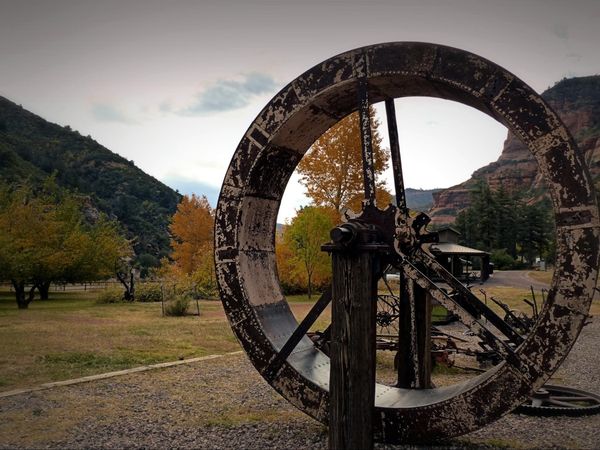 Roue hydraulique pour la production d’électricité personnelle des Pendley