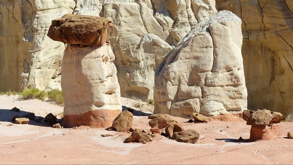 Toadstool Hoodoos Utah