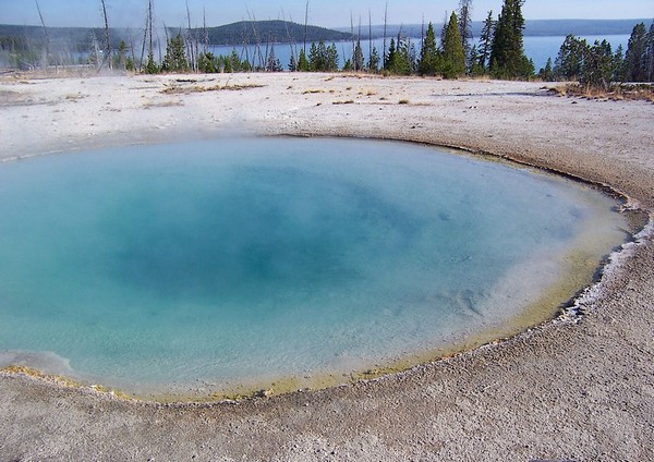 Blue Funnel Spring Yellowstone