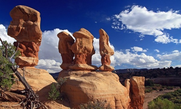 Devil's Garden Hole in the Rock Road Utah