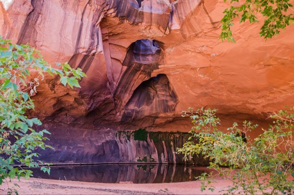 Neon Canyon Hole in the Rock Road Utah