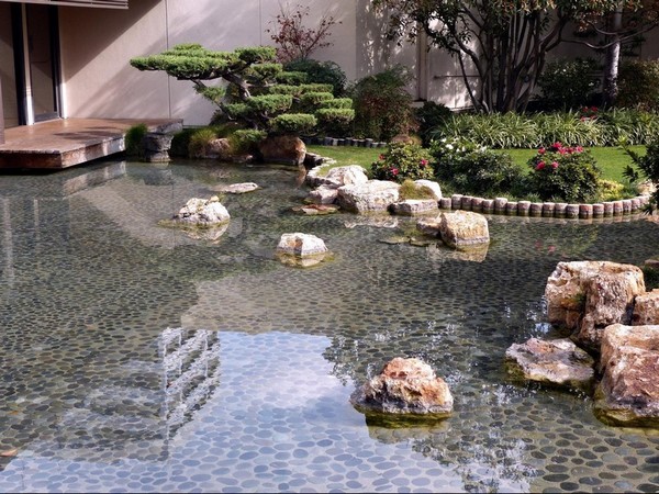 Petit jardin japonais au Kyoto Grand Hotel Los Angeles