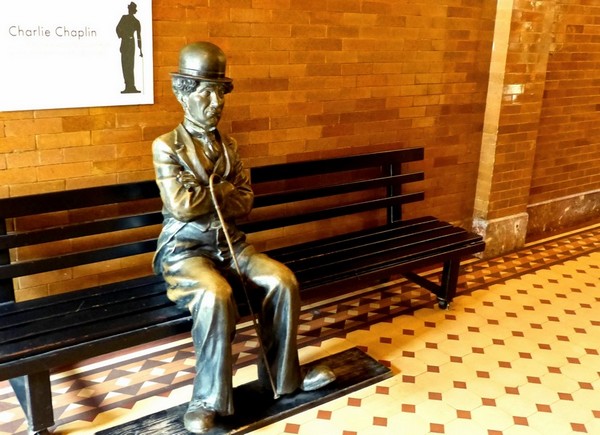 Statue en bronze de Charlie Chaplin