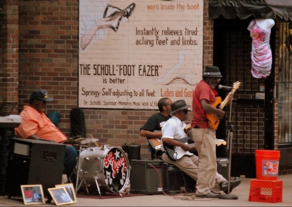 Orchestre improvisé Beale Street Memphis