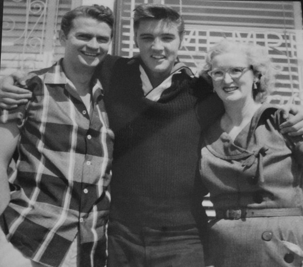 Sam Phillips, Elvis Presley et Marion Keskeir Memphis