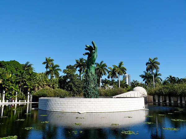 Holocaust Memorial South Beach Miami