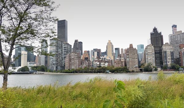 Manhattan vu depuis Southpoint Park Roosevelt Island New York