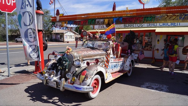 Snow Cap Drive In Seligman Route 66 Arizona