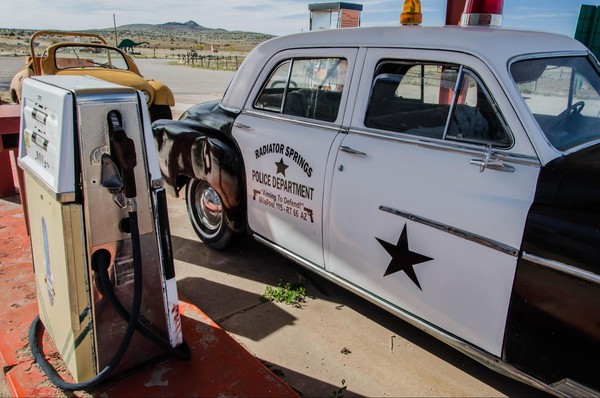 Station-service Peach Springs Route 66 Arizona