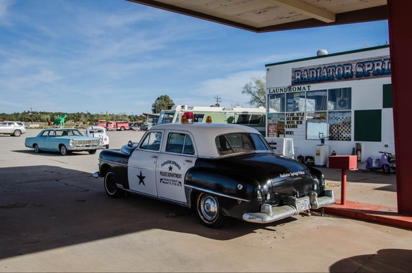Station-service Peach Springs Route 66 Arizona