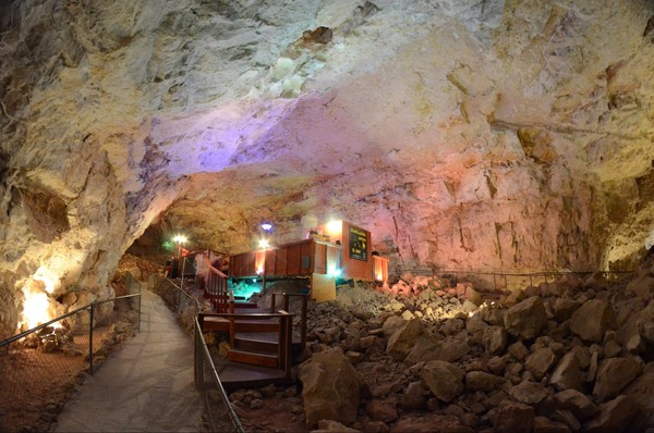 Grand Canyon Caverns Peach Springs Route 66 Arizona
