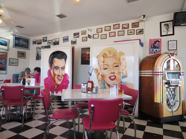 Mr D'z Route 66 Diner Kingman Arizona
