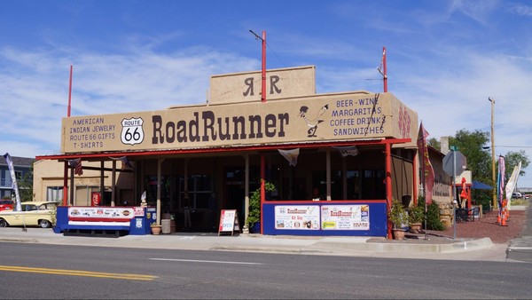 Boutique Roadrunner Selogman Route 66 Arizona