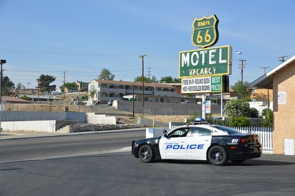 Enseigne Route 66 Motel Barstow Californie
