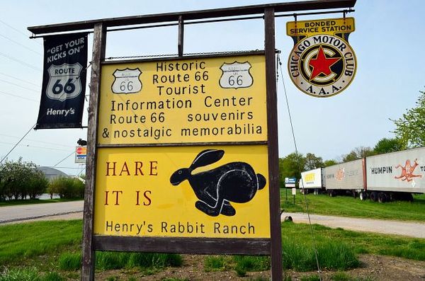 Henry’s Ra66it Ranch Staunton Route 66