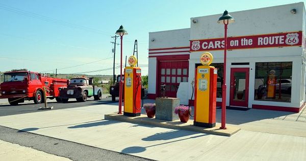 Cars on the Route Galena Kansas Route 66