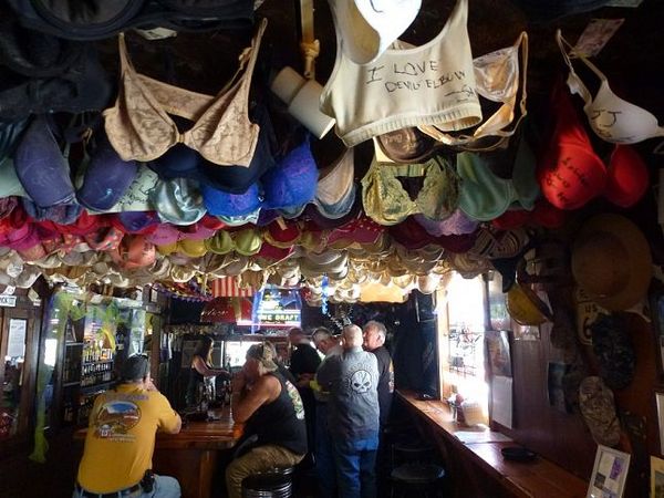 Elbow Inn Bar & BBQ Route 66