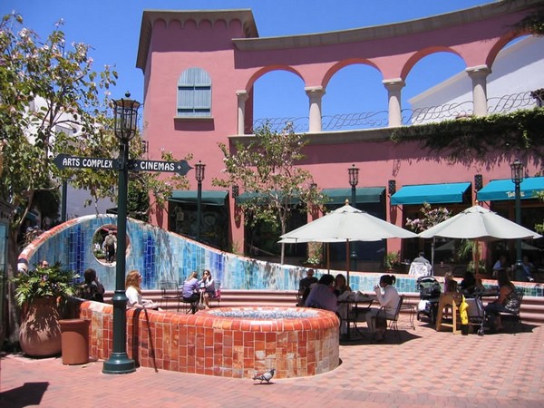 Paseo Nuevo Santa Barbara