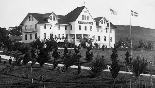 Atterdag College building Solvang