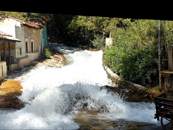 Flash flood hollywoodien Studio Tour