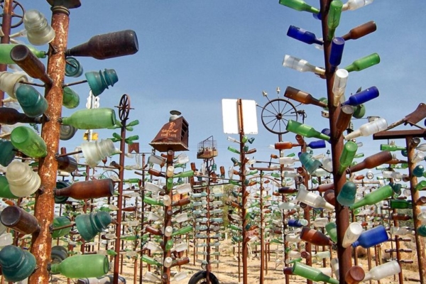 Bottle Tree Ranch Californie