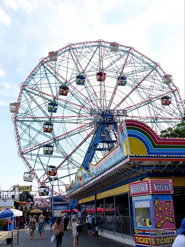 Deno’s Wonder Wheel Luna Park Coney Island Brooklyn New York USA