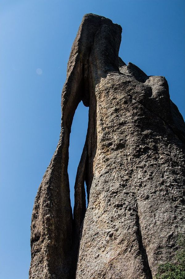 Needle's Eye Custer State Park