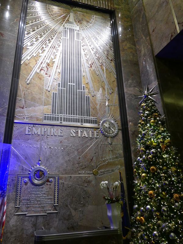 Lobby Empire State Building à Noël