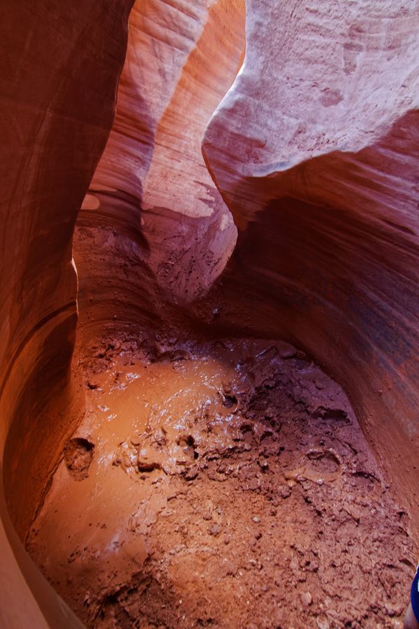 Peek-a-Boo Slot Canyon Hole in the Rock Road Utah