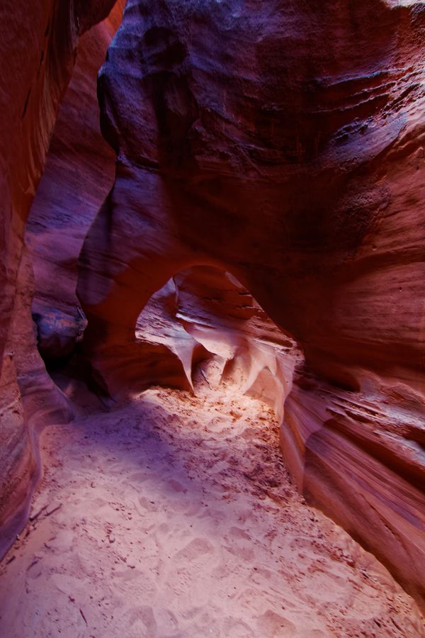 Petite arche Spooky Slot Canyon Hole in the Rock Road Utah