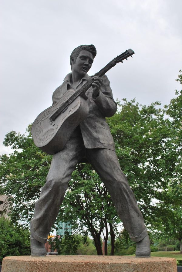 Statue Elvis Presley Beale Street Memphis