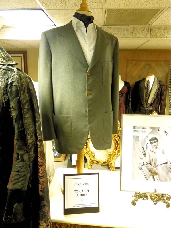 Costume La Main au collet Paramount Studios